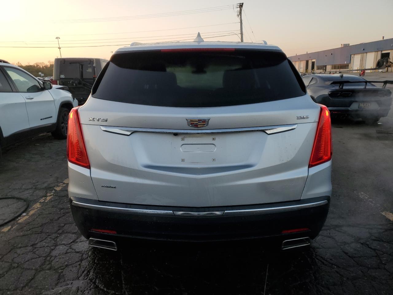 2017 Cadillac Xt5 Premium Luxury VIN: 1GYKNERS4HZ170858 Lot: 80620265