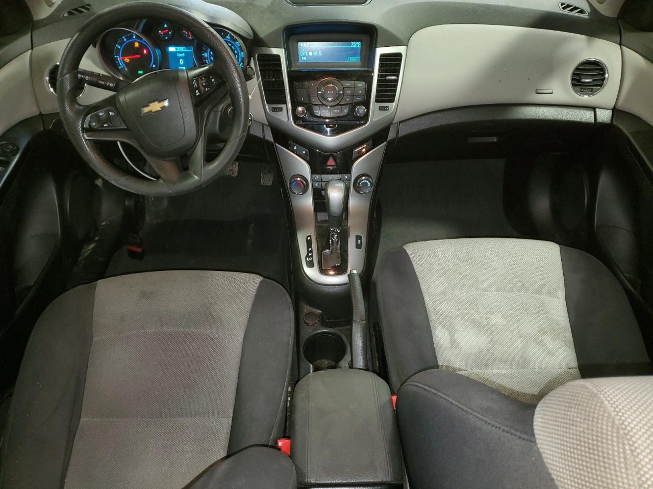 2014 Chevrolet Cruze Ls VIN: 1G1PA5SG9E7393247 Lot: 82125765