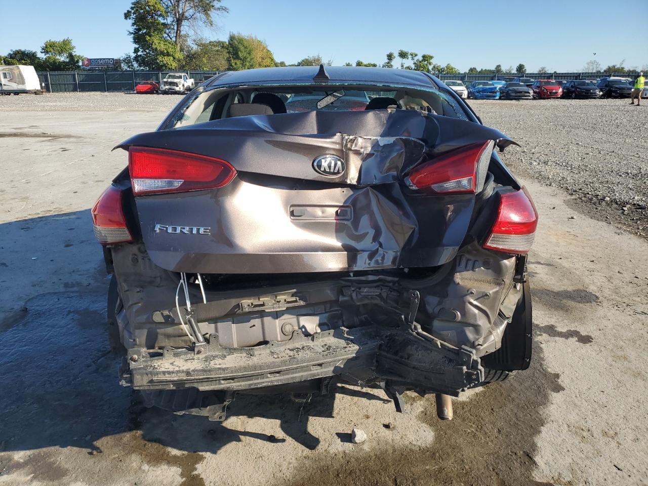 2017 Kia Forte Lx VIN: 3KPFK4A77HE108058 Lot: 71829745