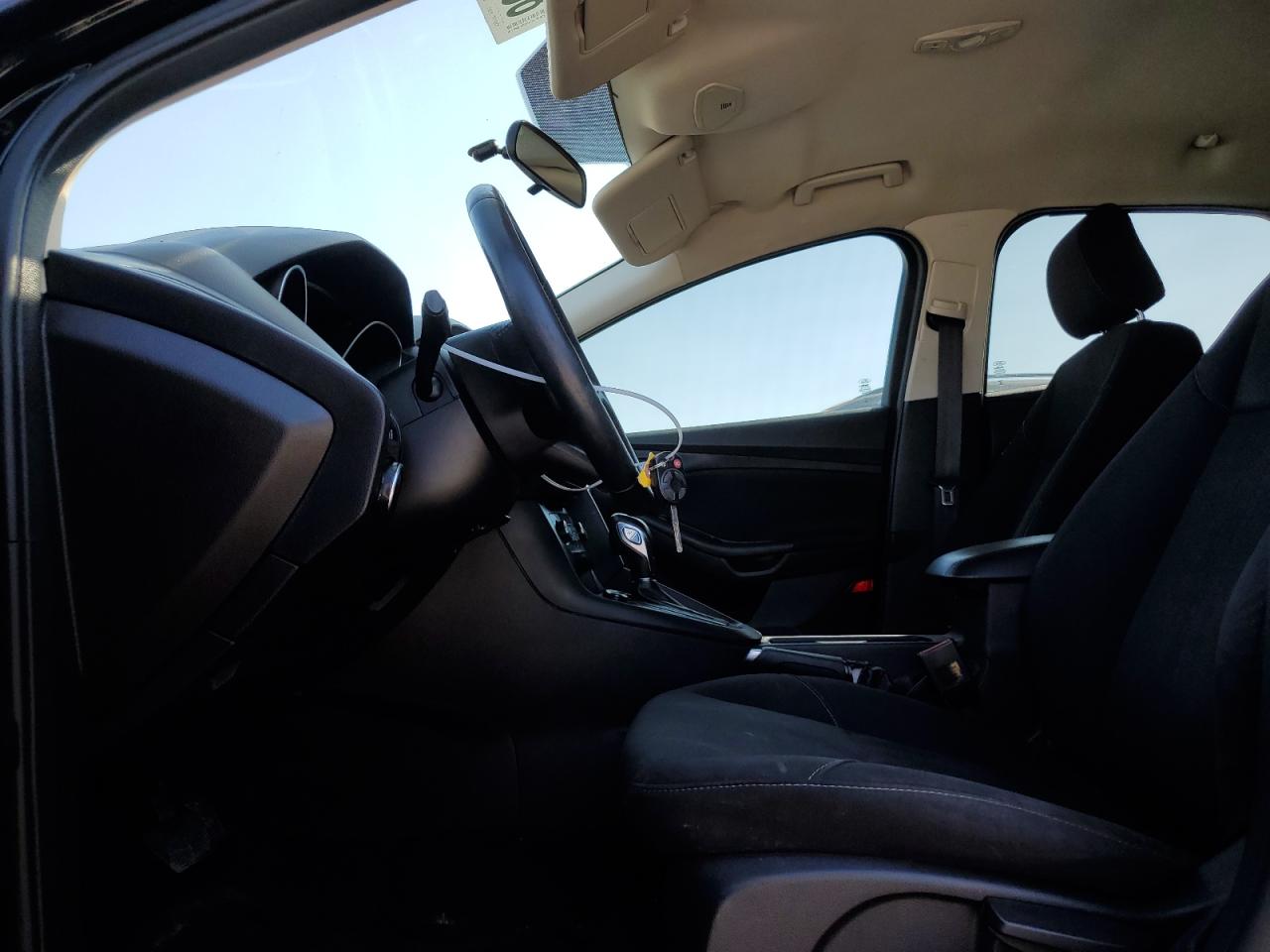 2016 Ford Focus Se VIN: 1FADP3KE8GL333617 Lot: 83924545