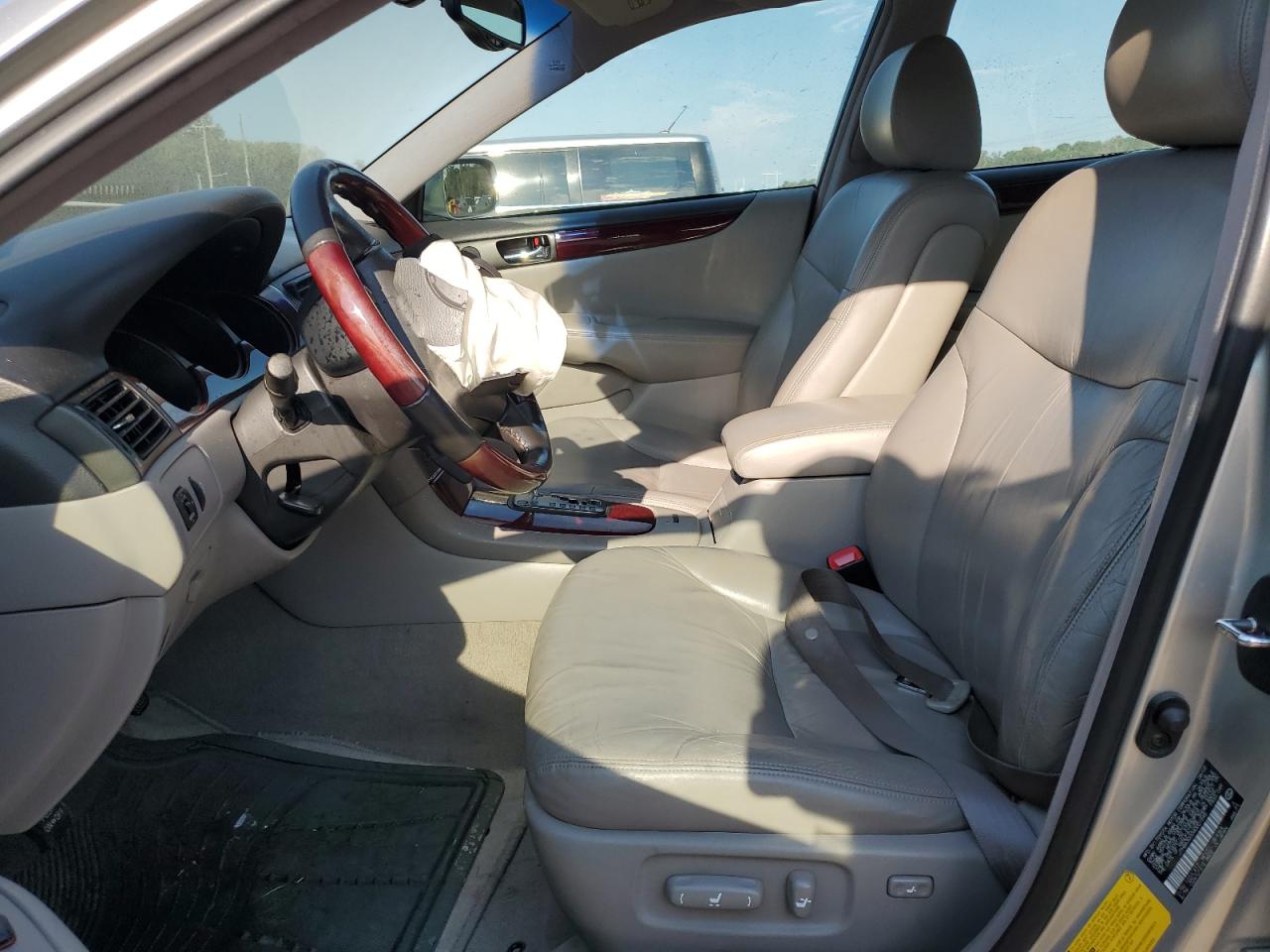 2004 Lexus Es 330 VIN: JTHBA30G040001545 Lot: 71302145