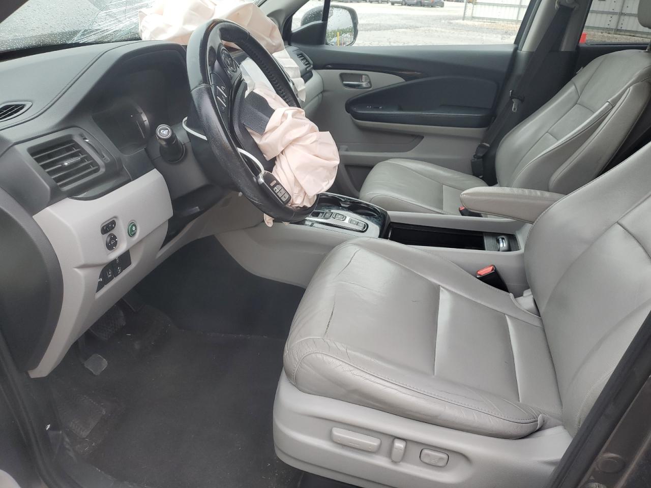 2016 Honda Pilot Touring VIN: 5FNYF6H96GB070170 Lot: 83809235