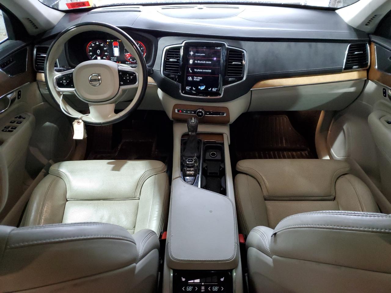 2017 Volvo Xc90 T6 VIN: YV4A22PL5H1164552 Lot: 81801355