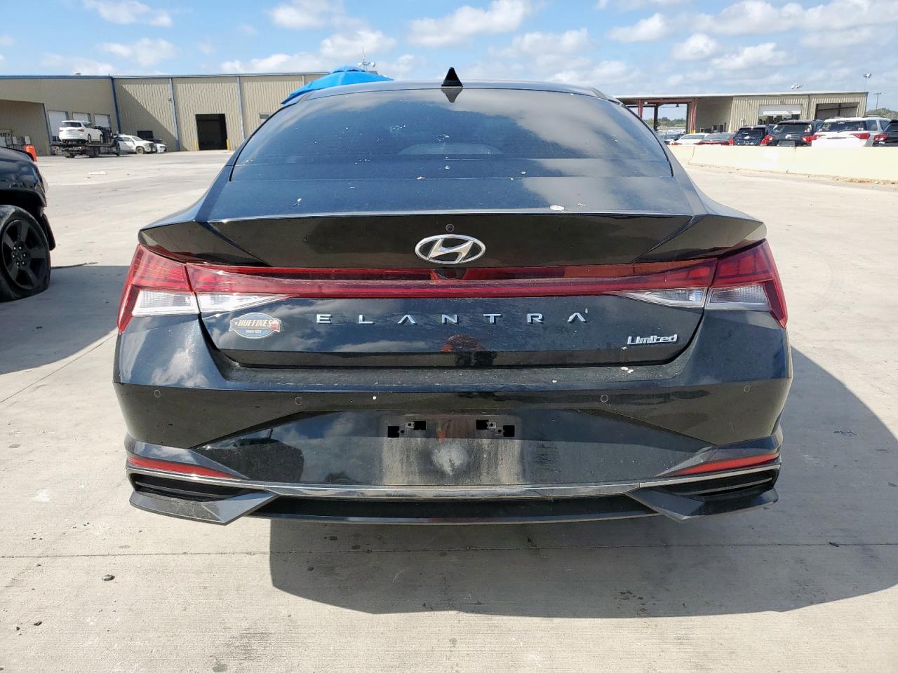 2021 Hyundai Elantra Limited VIN: KMHLP4AG3MU117805 Lot: 81677545
