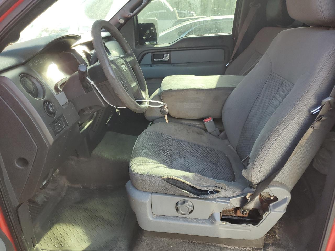 2014 Ford F150 VIN: 1FTMF1CM6EKD77643 Lot: 81022195