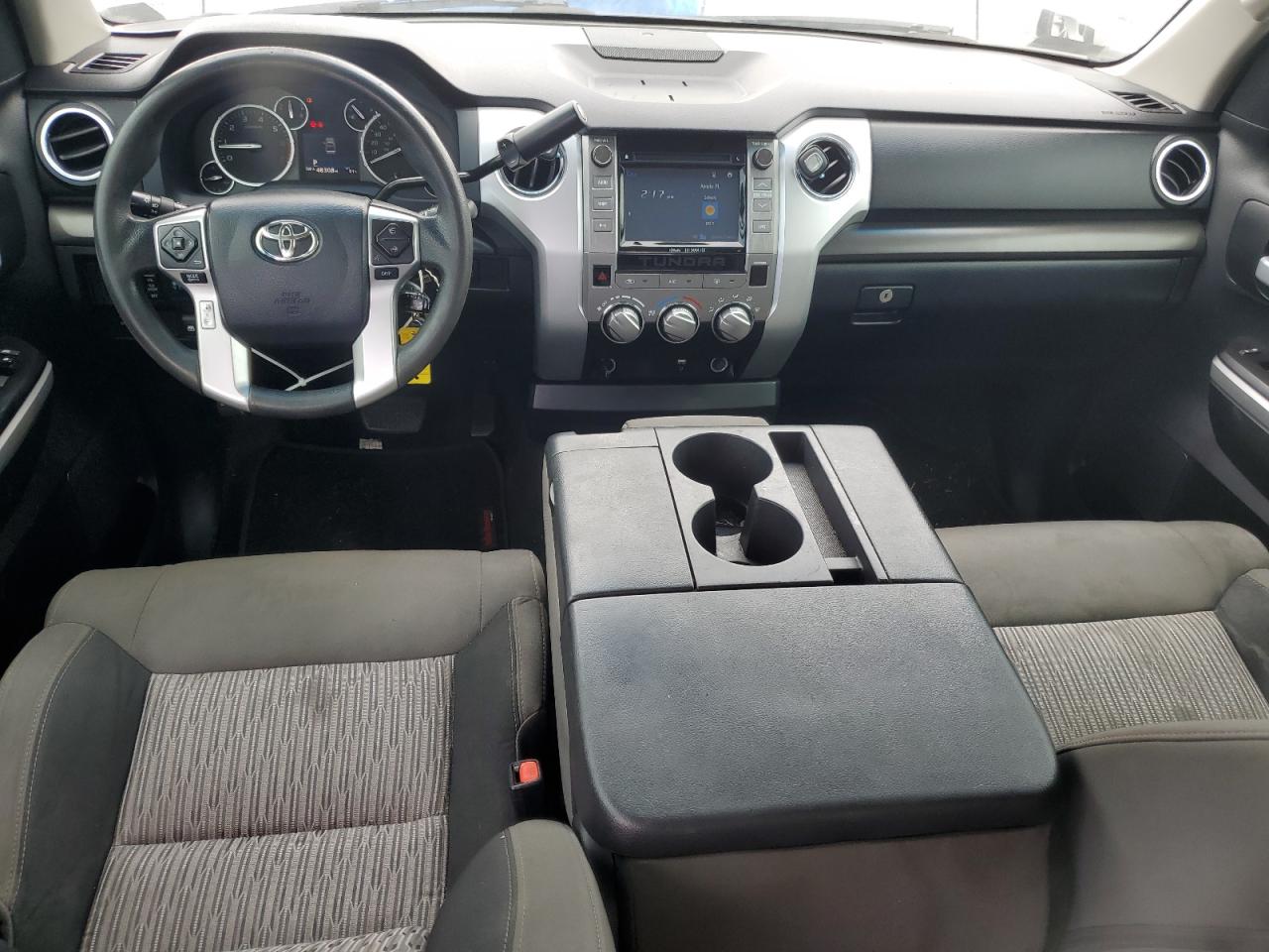 2017 Toyota Tundra Crewmax Sr5 VIN: 5TFEM5F13HX120918 Lot: 71657215