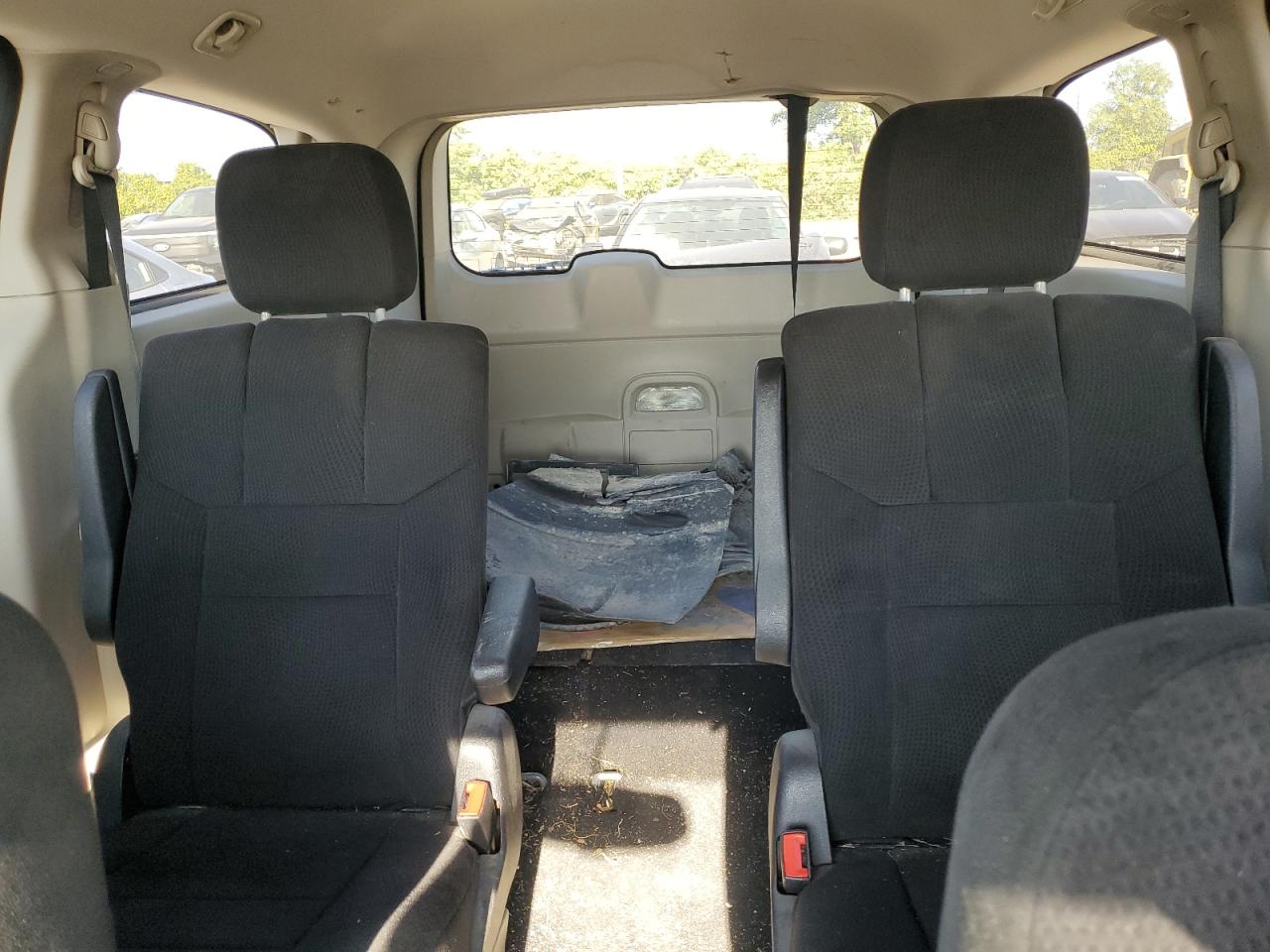 2011 Dodge Grand Caravan Express VIN: 2D4RN4DG4BR761536 Lot: 70197365