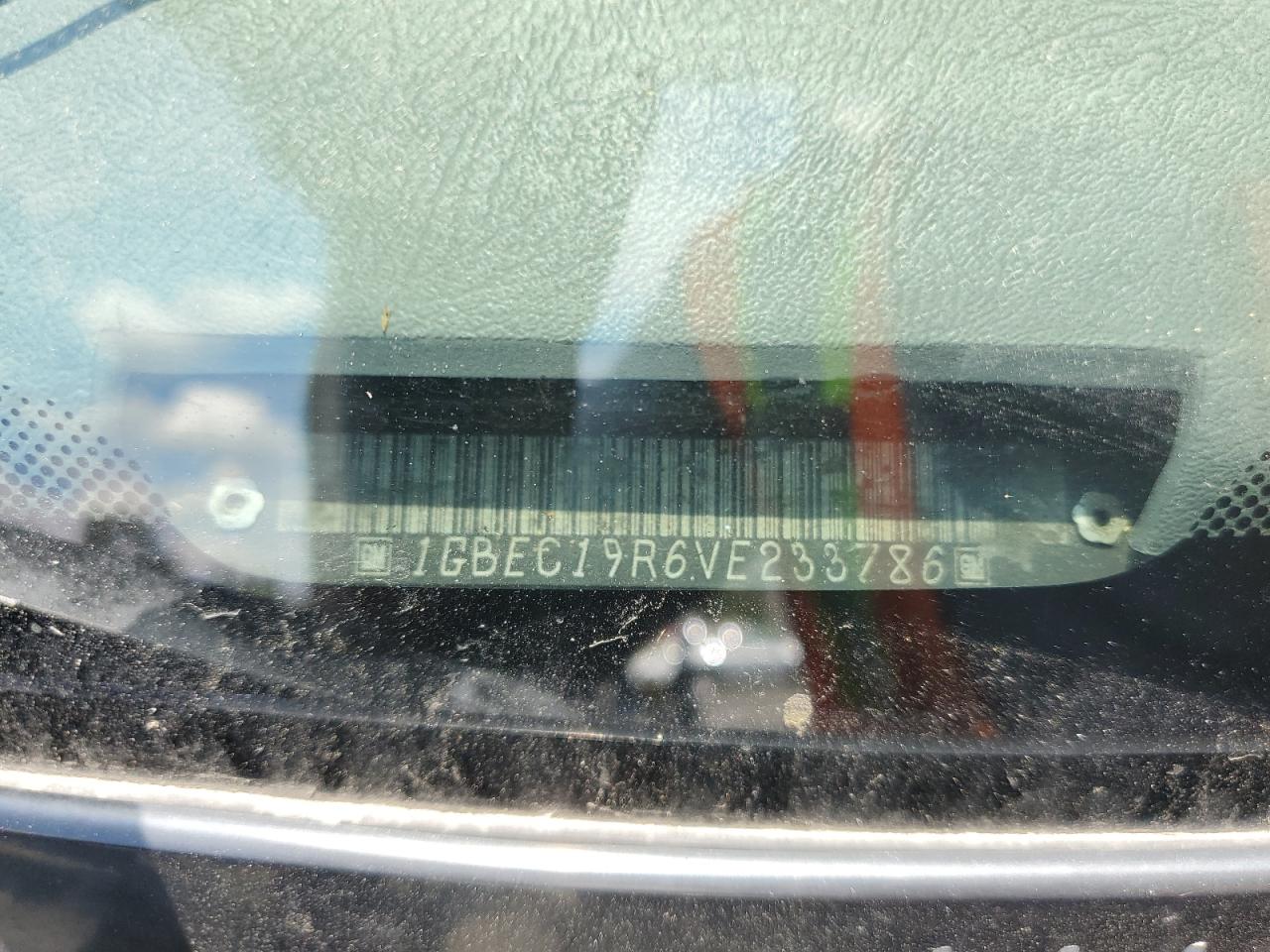 1997 Chevrolet Gmt-400 C1500 VIN: 1GBEC19R6VE233786 Lot: 81270285