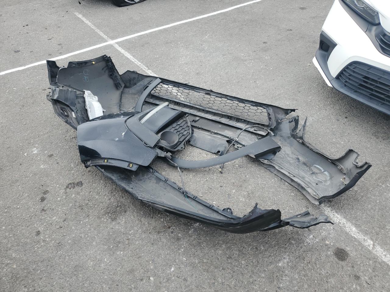 2019 Honda Pilot Lx VIN: 5FNYF5H16KB038431 Lot: 82038415