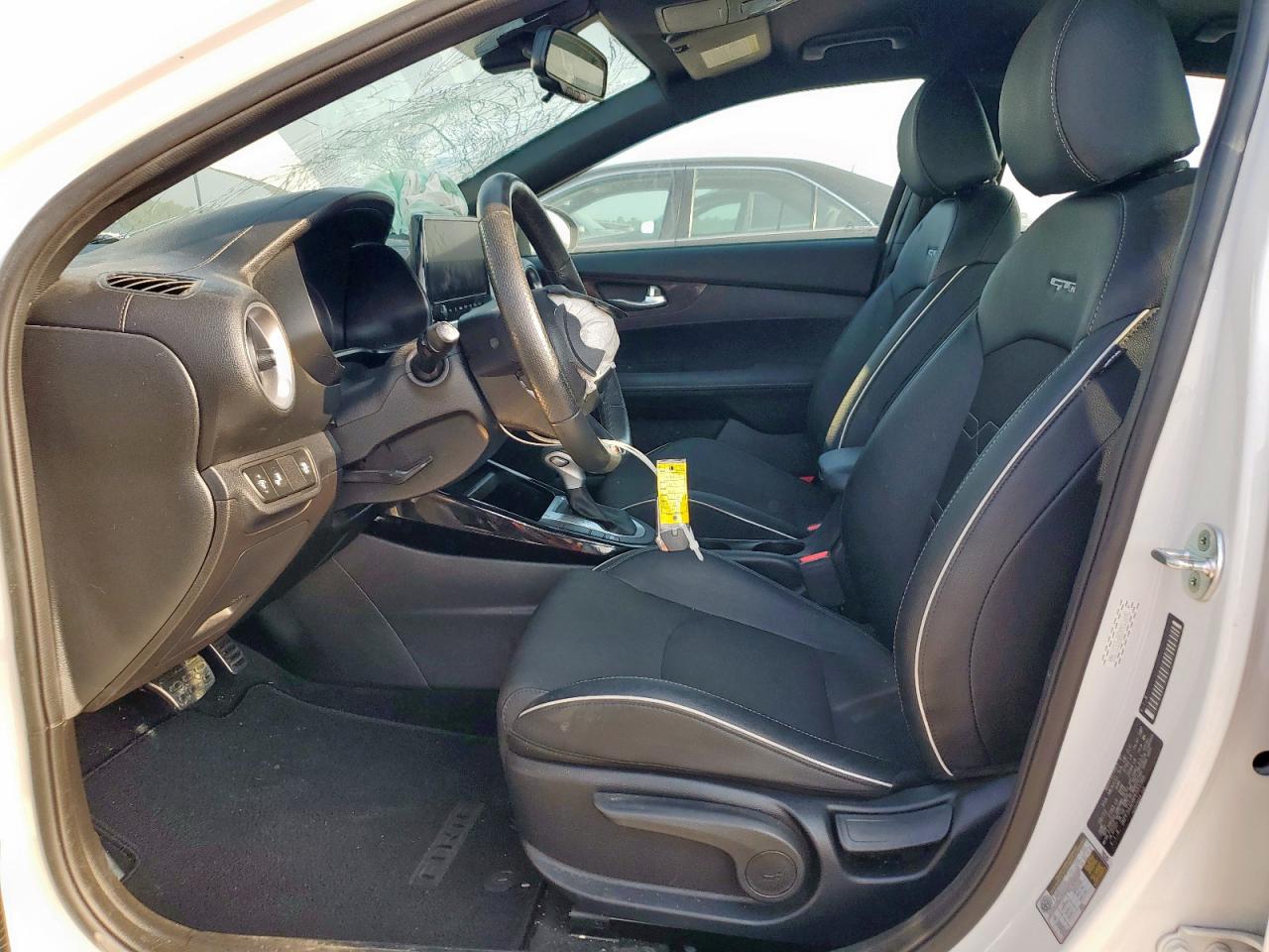 2023 Kia Forte Gt Line VIN: 3KPF54AD8PE531789 Lot: 81014475