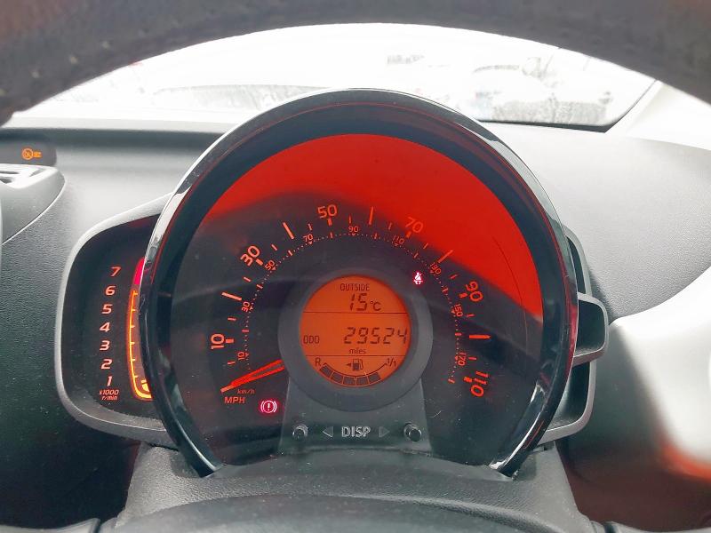 2016 TOYOTA AYGO X-PLAY VVT-I 