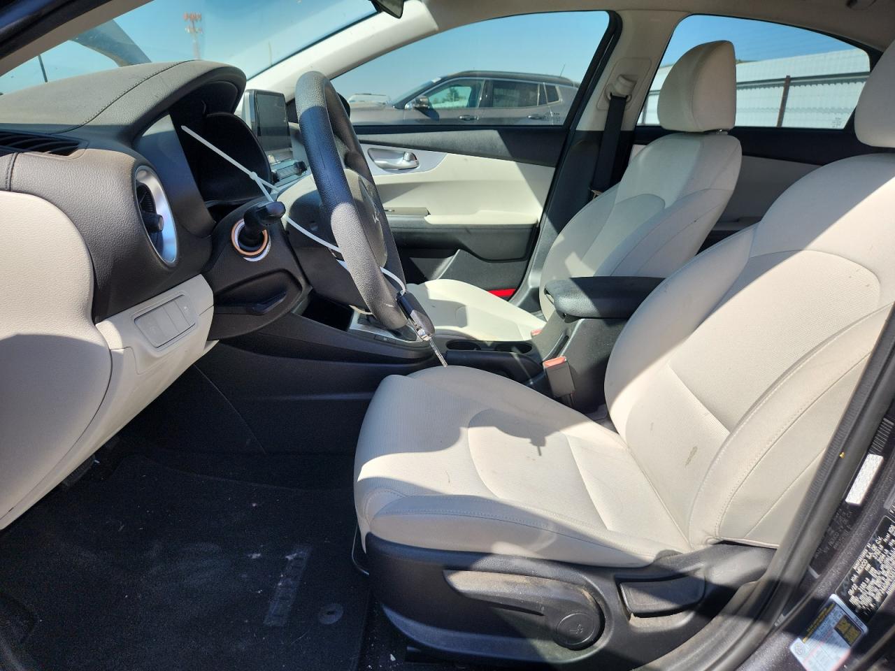 2023 Kia Forte Lx VIN: 3KPF24AD8PE525127 Lot: 80570055