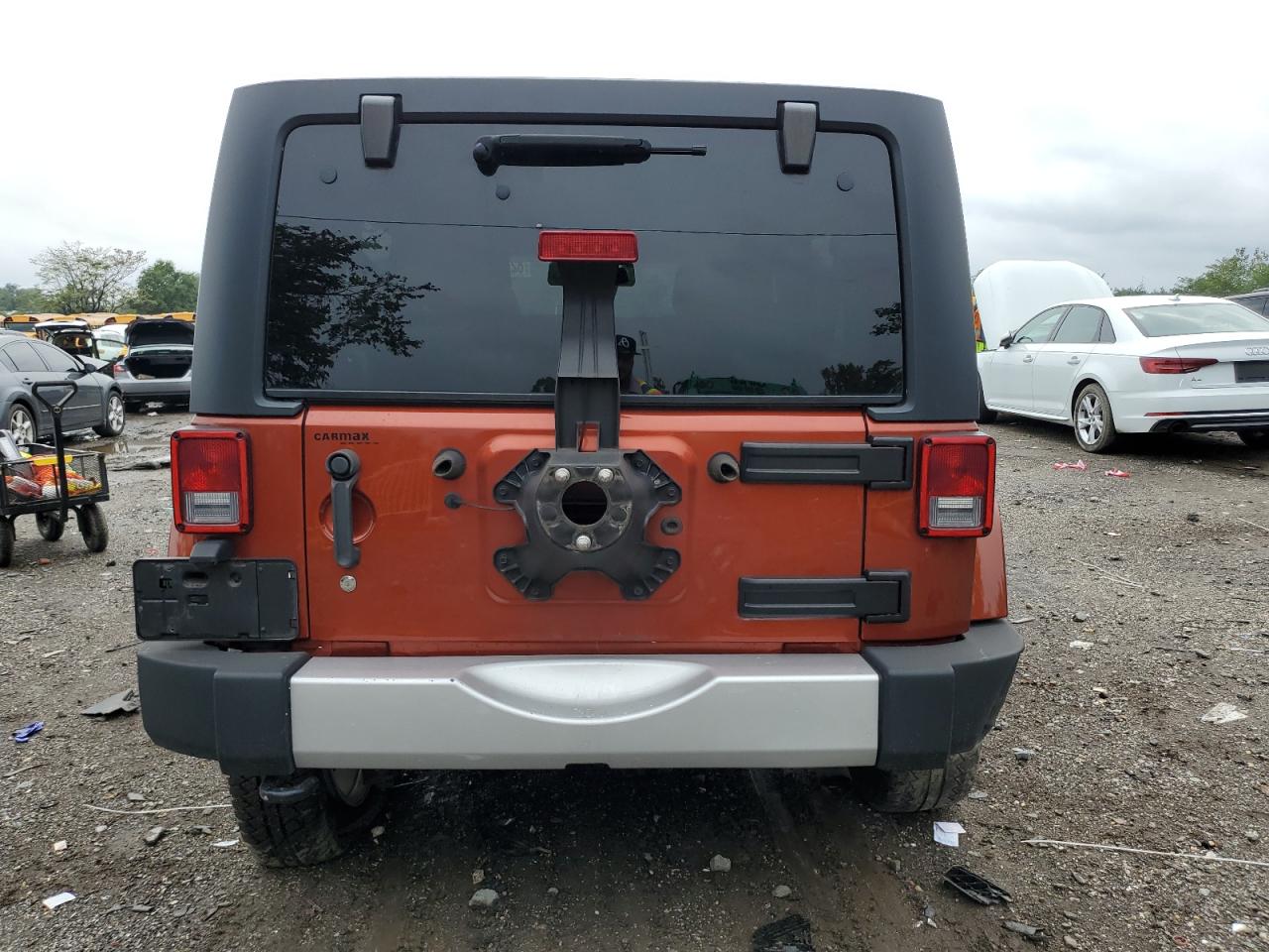 2014 Jeep Wrangler Unlimited Sahara VIN: 1C4BJWEG8EL188254 Lot: 82111935