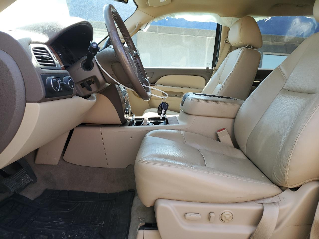 2013 Chevrolet Suburban K1500 Ltz VIN: 1GNSKKE79DR281910 Lot: 84017445