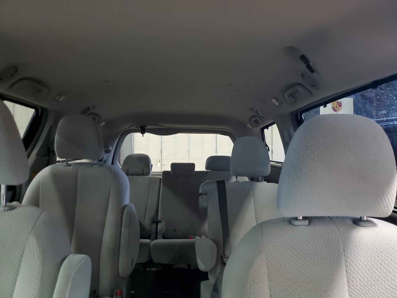 2012 Toyota Sienna Le VIN: 5TDKK3DC8CS183318 Lot: 81241035
