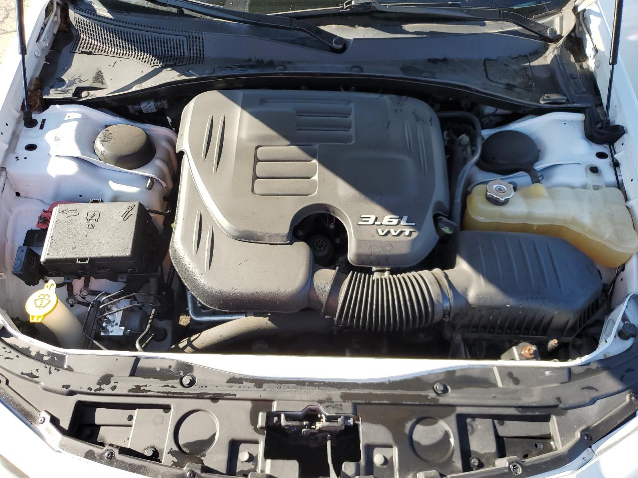 2016 Chrysler 300 S VIN: 2C3CCABG8GH269801 Lot: 84192105