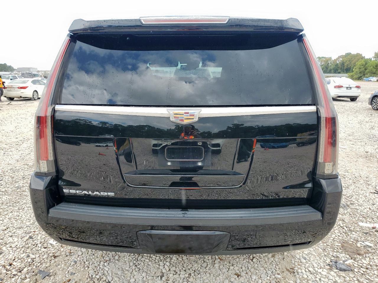 2015 Cadillac Escalade Luxury VIN: 1GYS4MKJ9FR703752 Lot: 82076745