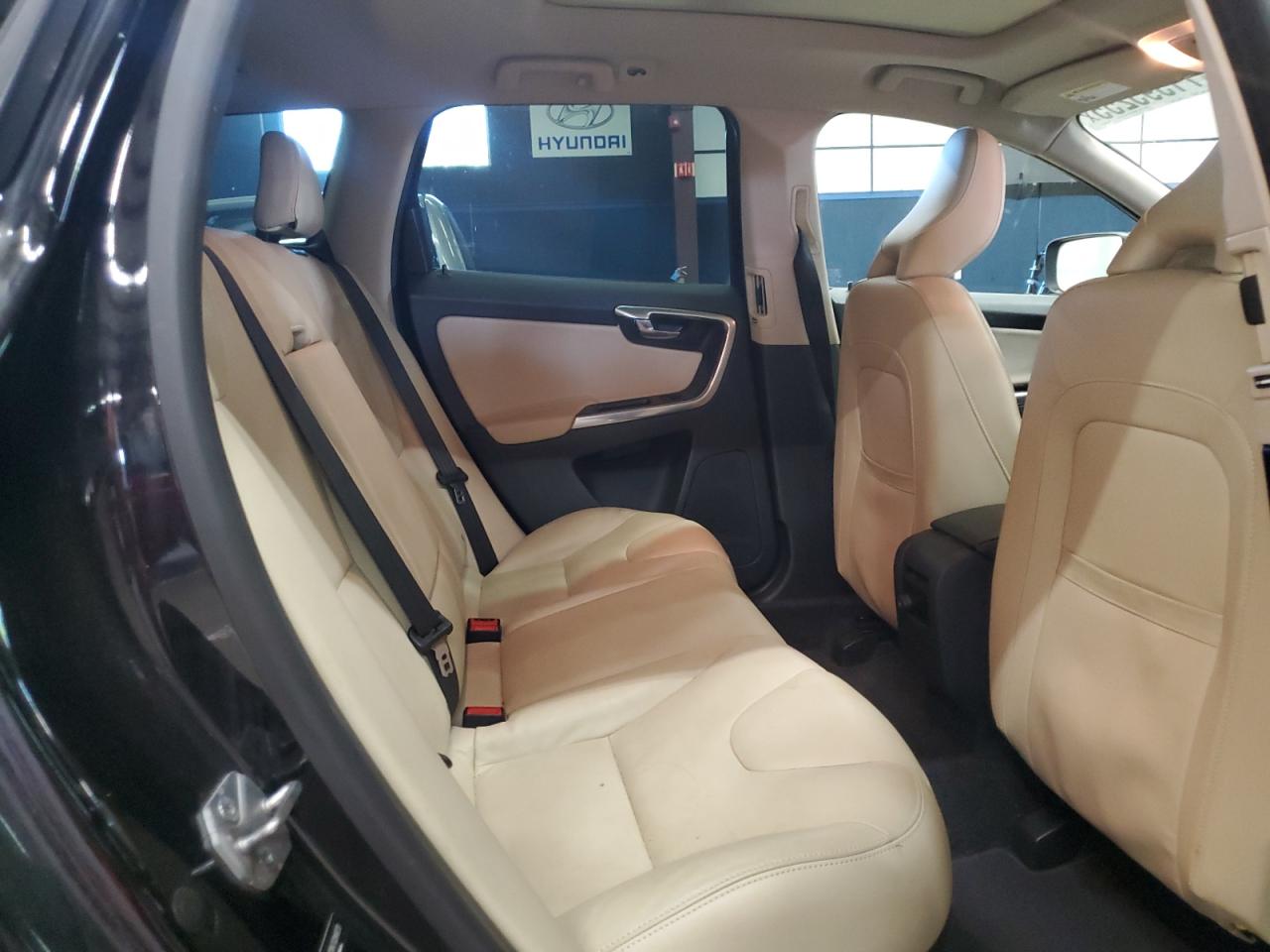 2016 Volvo Xc60 T5 Premier VIN: YV4612RK7G2848279 Lot: 71595255
