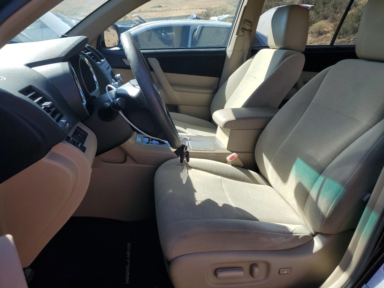 2011 Toyota Highlander Base VIN: 5TDZA3EH4BS015573 Lot: 82101145