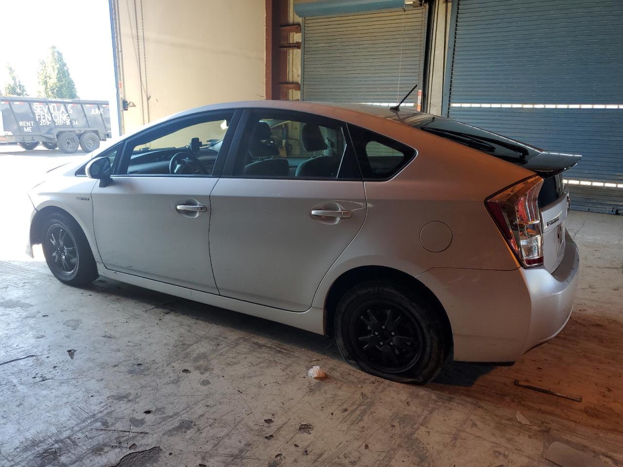 2014 Toyota Prius silver hatchback hybrid JTDKN3DU7E0373441 photo #3