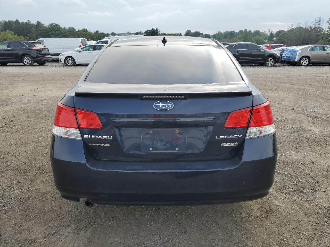 2014 Subaru Legacy 2.5I Premium VIN: 4S3BMBC63E3009290 Lot: 83779115