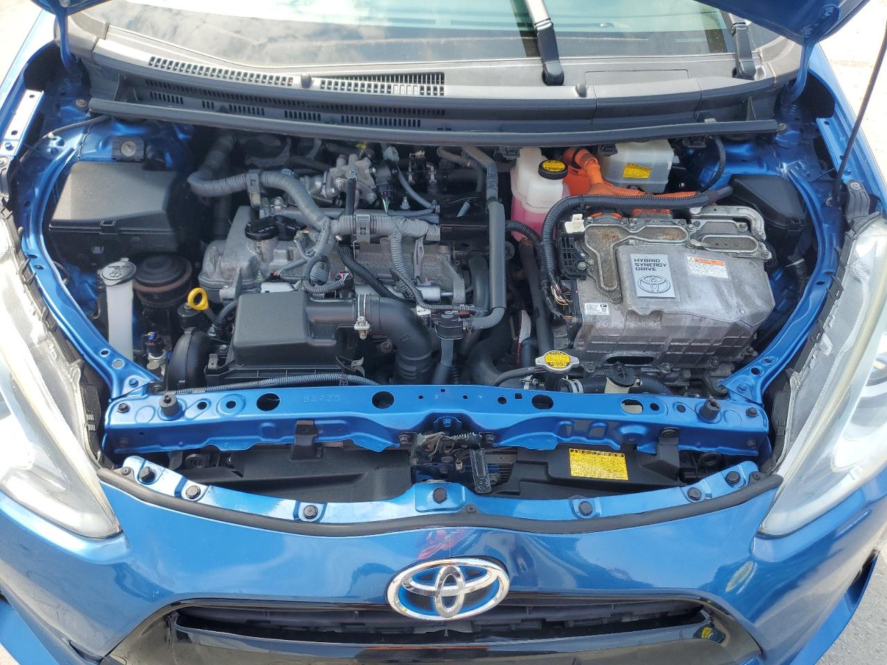 2015 Toyota Prius C VIN: JTDKDTB32F1583373 Lot: 70810565