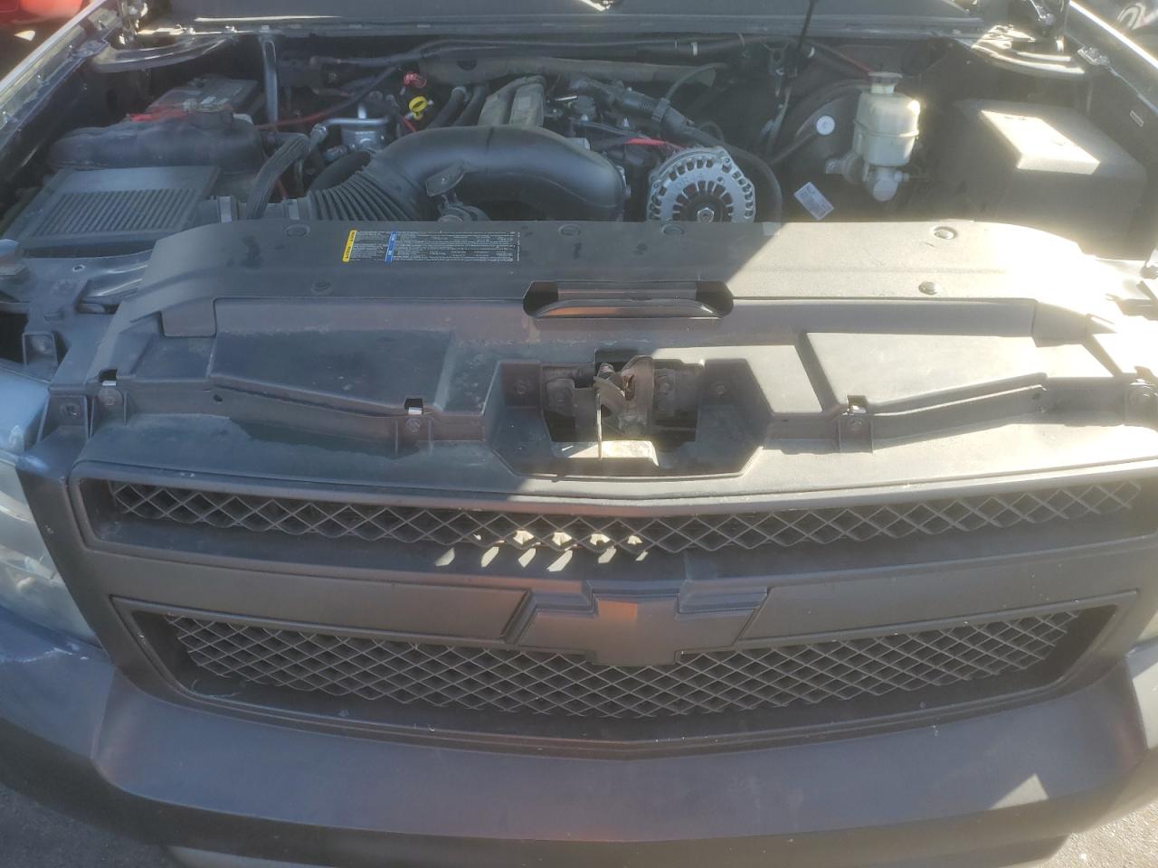 2007 Chevrolet Suburban K1500 VIN: 1GNFK16367J195528 Lot: 81346445