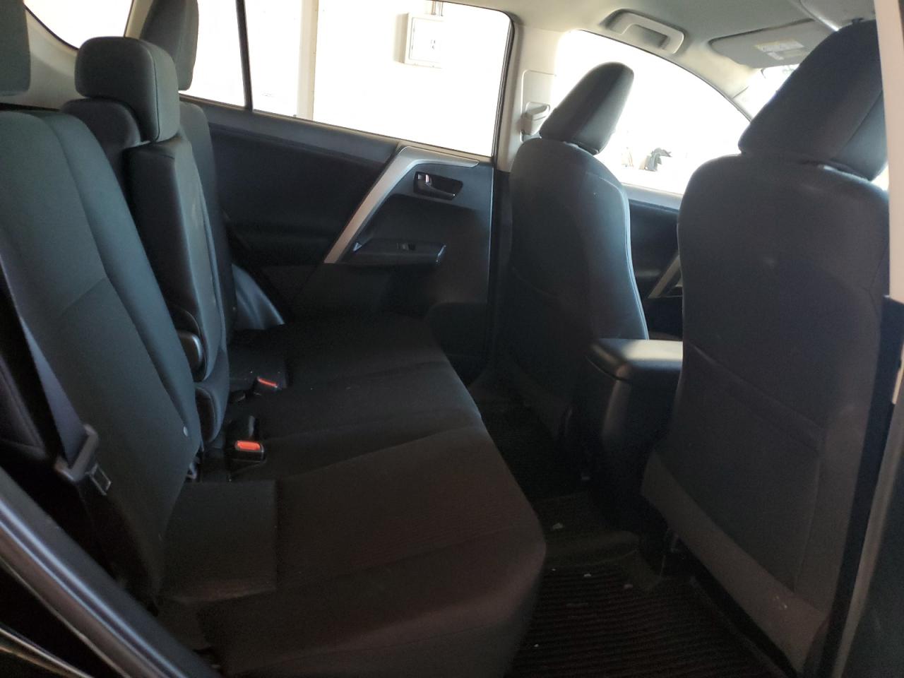 2017 Toyota Rav4 Le VIN: 2T3ZFREV8HW389329 Lot: 84607535