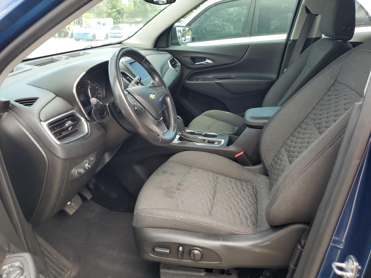 2021 Chevrolet Equinox Lt VIN: 2GNAXKEV2M6121648 Lot: 83878765