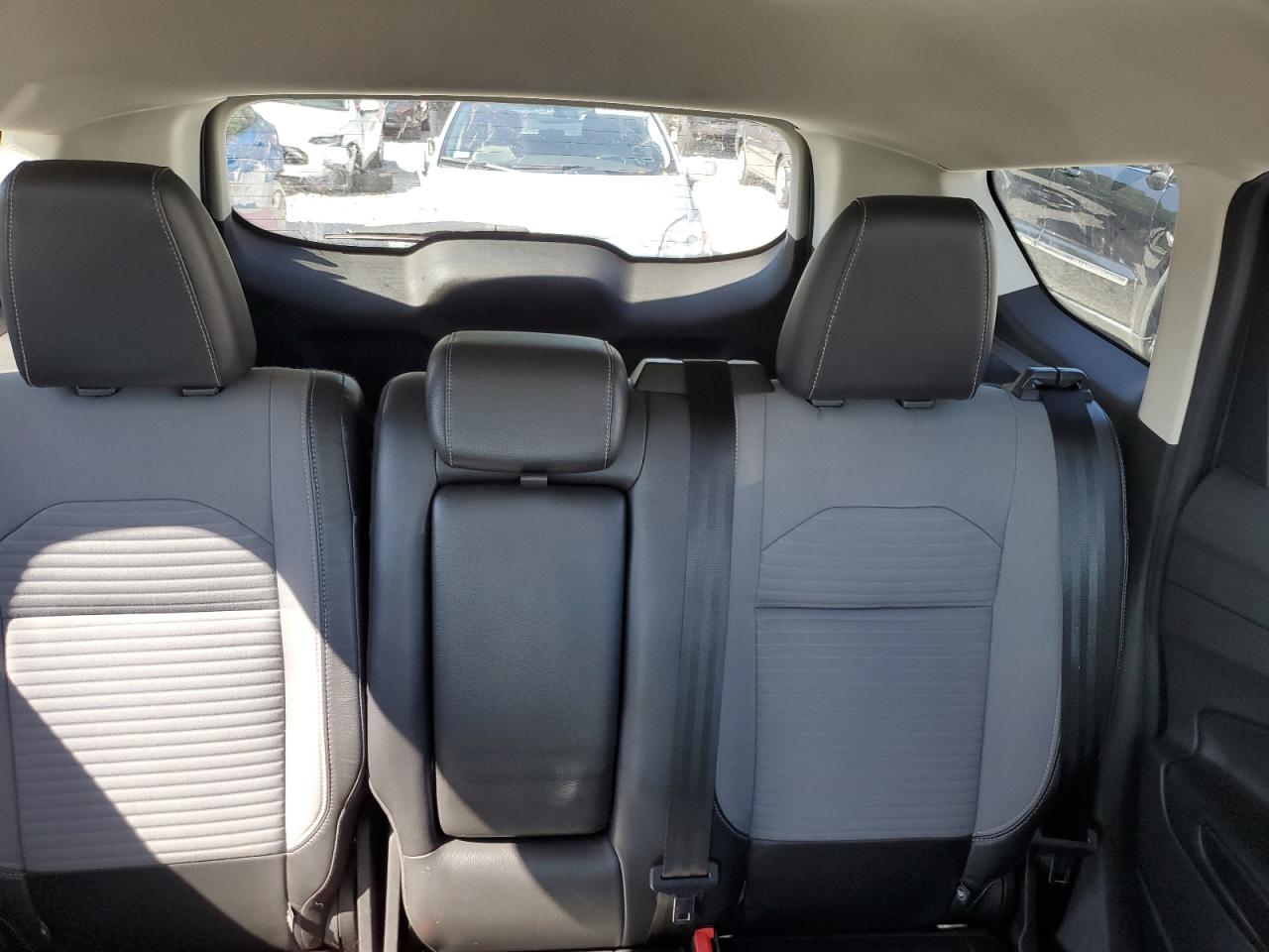 2018 Ford Escape Se VIN: 1FMCU9GD2JUA27270 Lot: 72067365