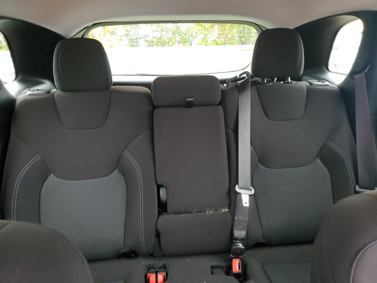 2020 Jeep Cherokee Latitude VIN: 1C4PJLCB2LD571528 Lot: 83775485