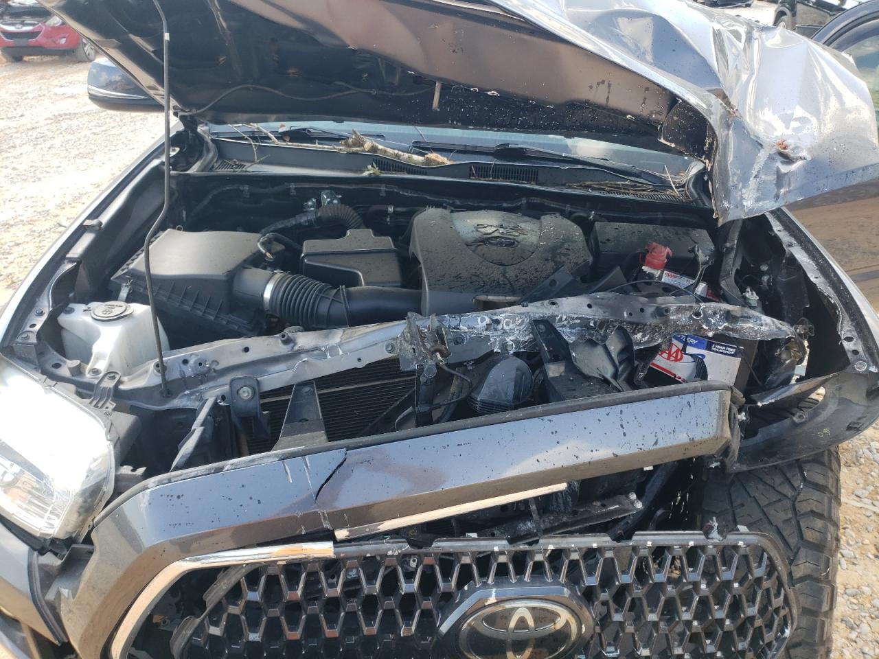 2018 Toyota Tacoma Double Cab VIN: 5TFAZ5CN8JX069705 Lot: 81213655