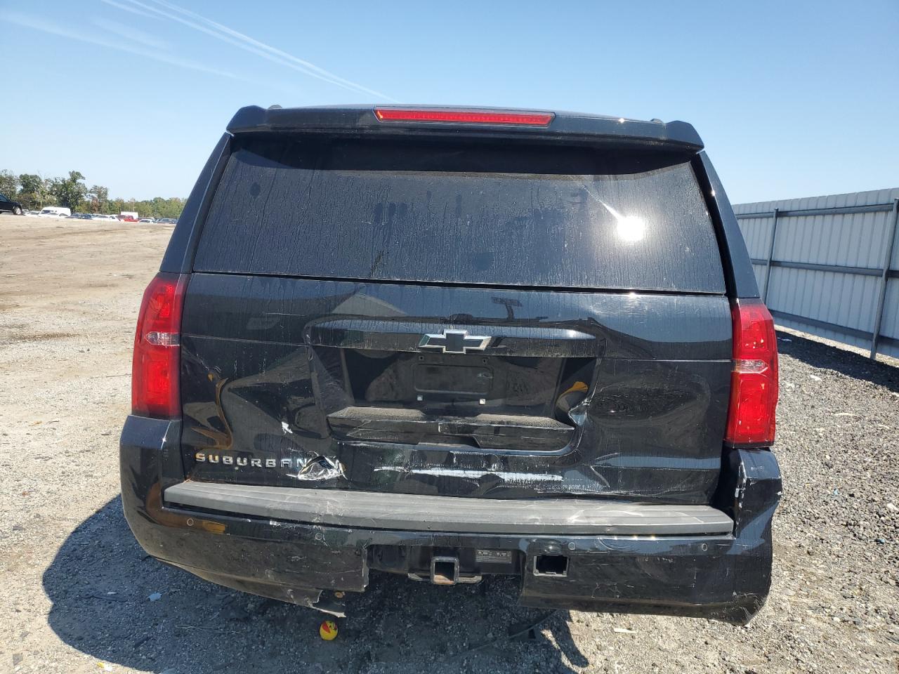 2018 Chevrolet Suburban K1500 Lt VIN: 1GNSKHKCXJR389744 Lot: 81135215