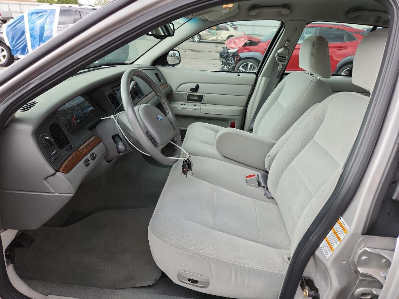 2004 Ford Crown Victoria Lx VIN: 2FAHP74W14X105763 Lot: 80833475