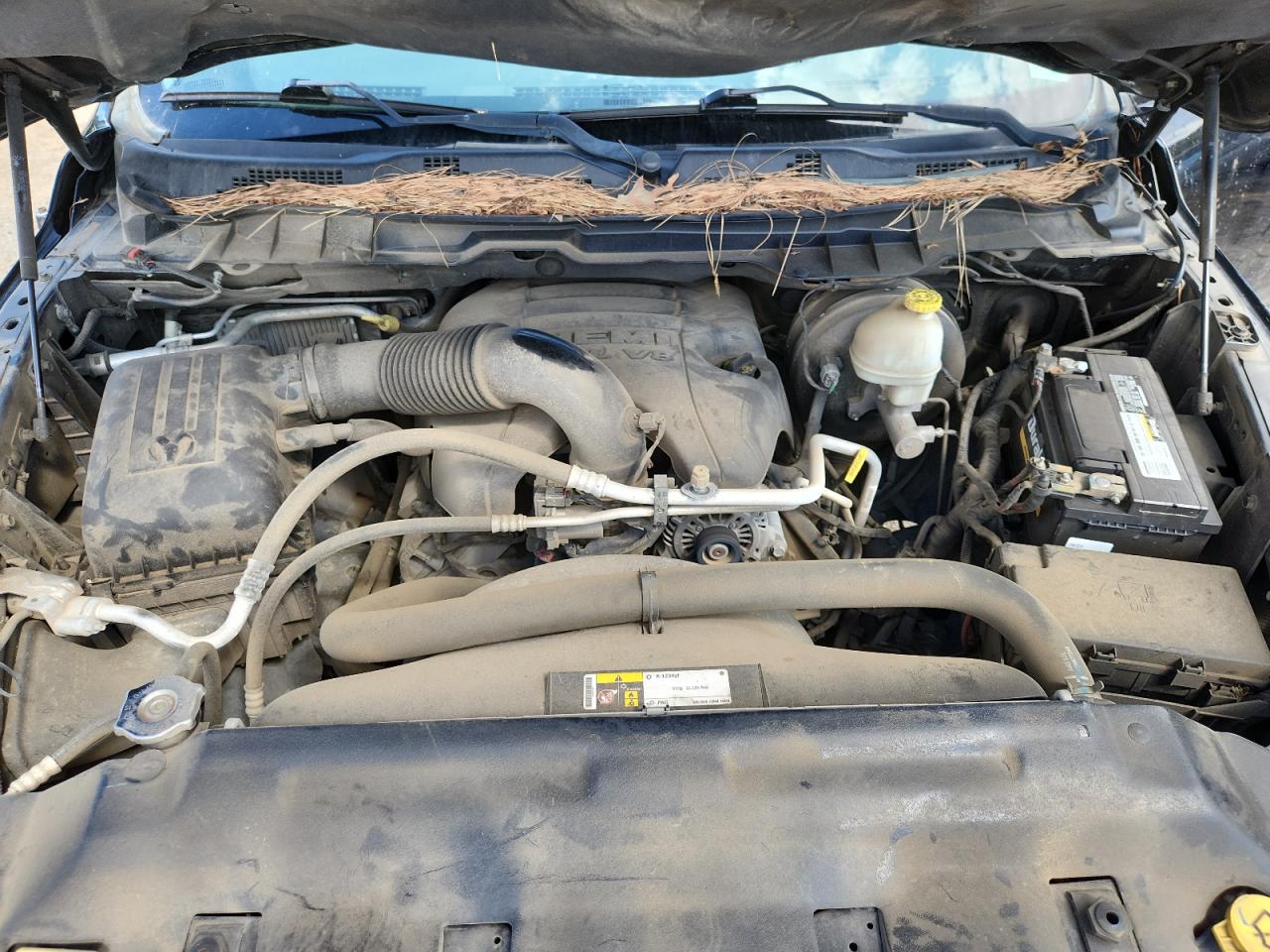 2014 Ram 1500 St VIN: 3C6RR7KT1EG215216 Lot: 81740485