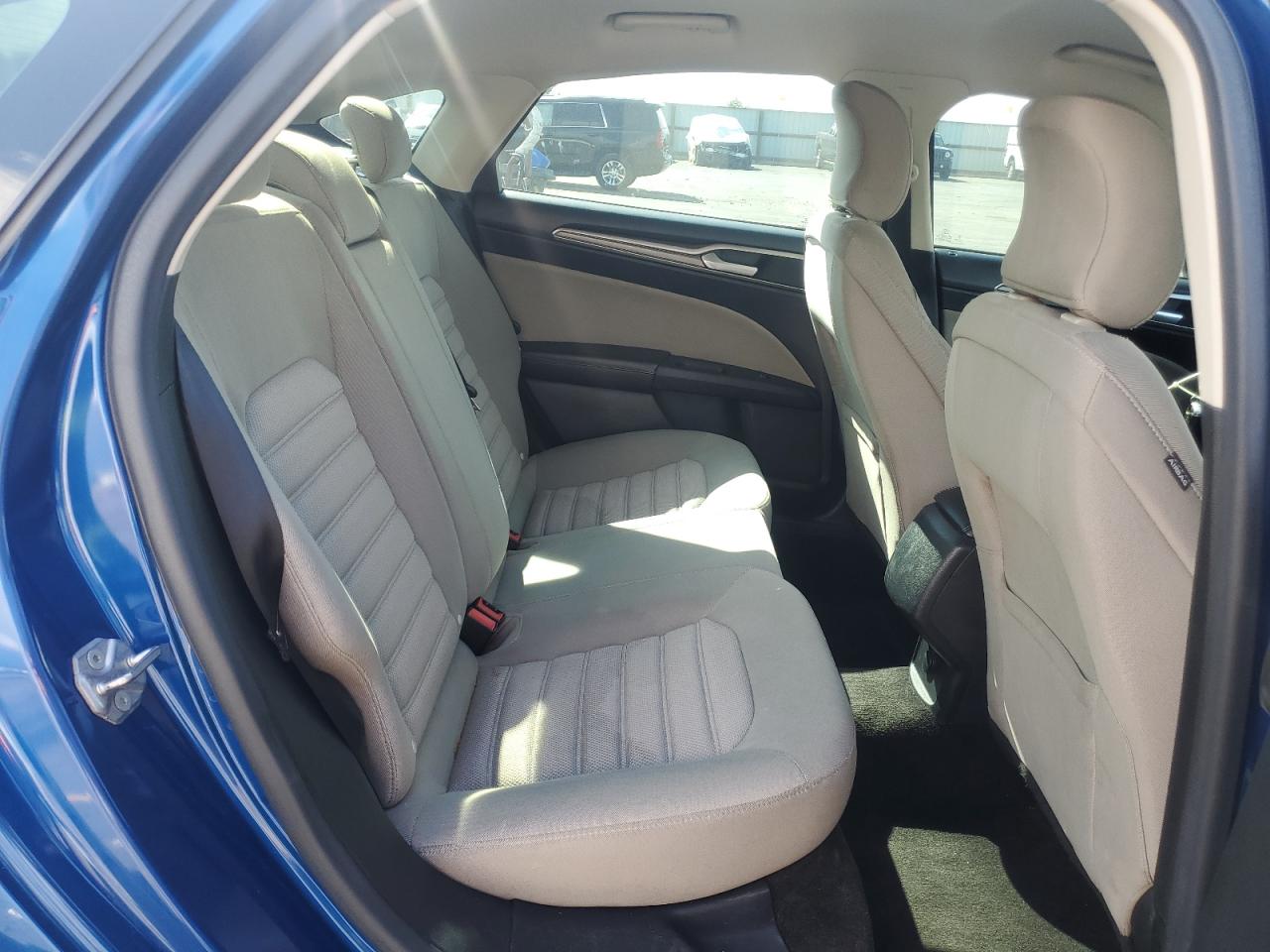 2017 Ford Fusion S VIN: 3FA6P0G75HR380608 Lot: 81863285