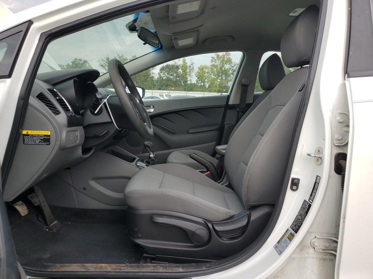 2017 Kia Forte Lx VIN: 3KPFK4A7XHE077310 Lot: 80814665