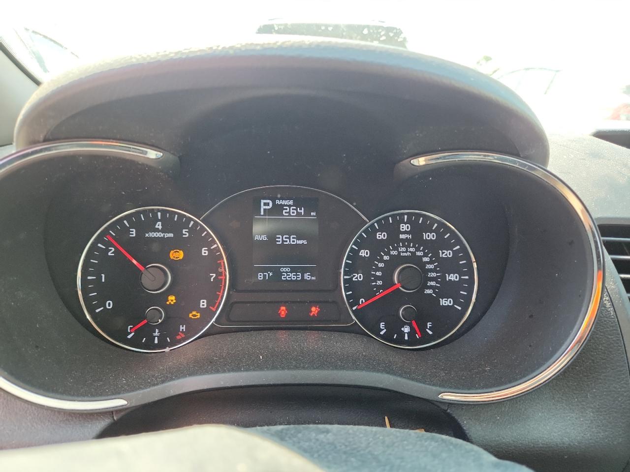 2018 Kia Forte Lx VIN: KNAFK5A84J5773917 Lot: 81083675