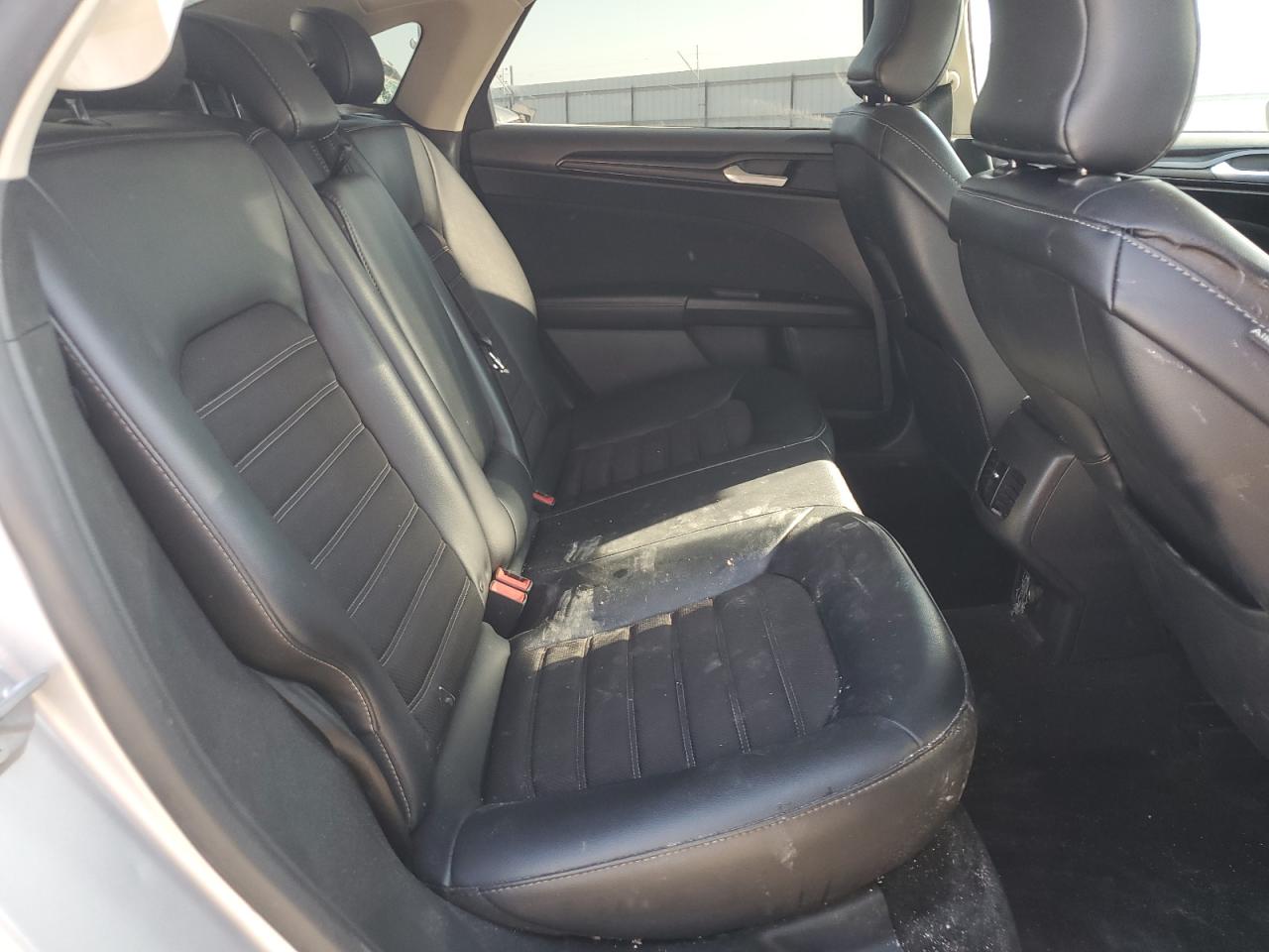 2018 Ford Fusion Se Hybrid VIN: 3FA6P0LU5JR146275 Lot: 83759025