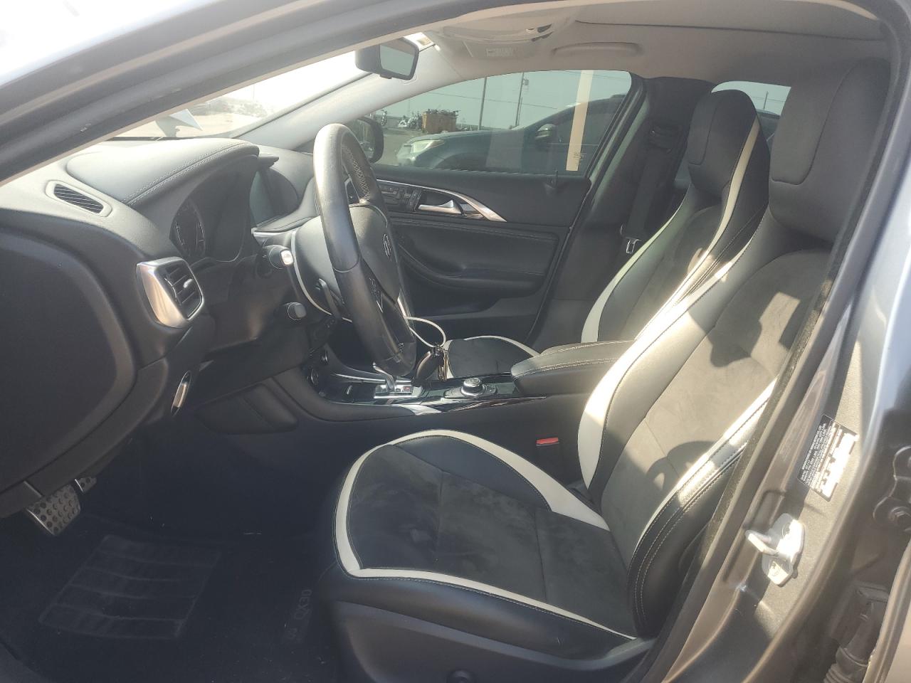 2018 Infiniti Qx30 Base VIN: SJKCH5CP1JA050703 Lot: 80838975