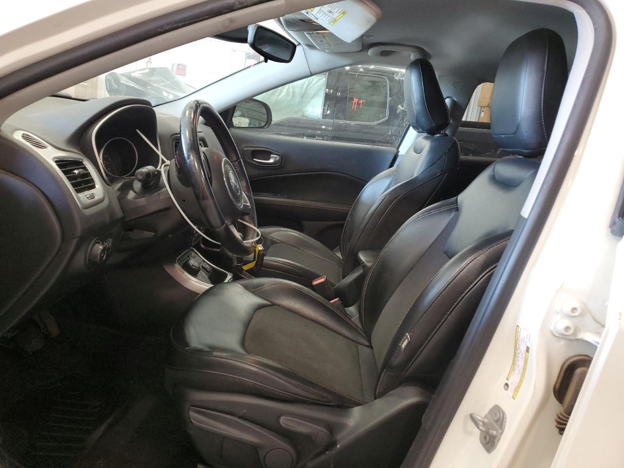 2018 Jeep Compass Latitude VIN: 3C4NJDBBXJT161274 Lot: 81420915