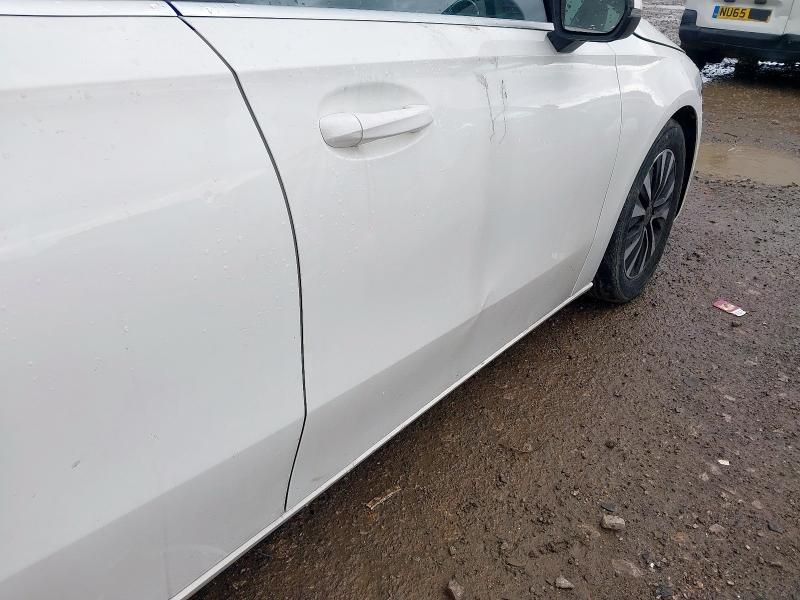 2020 MERCEDES-BENZ A 180 SE 
