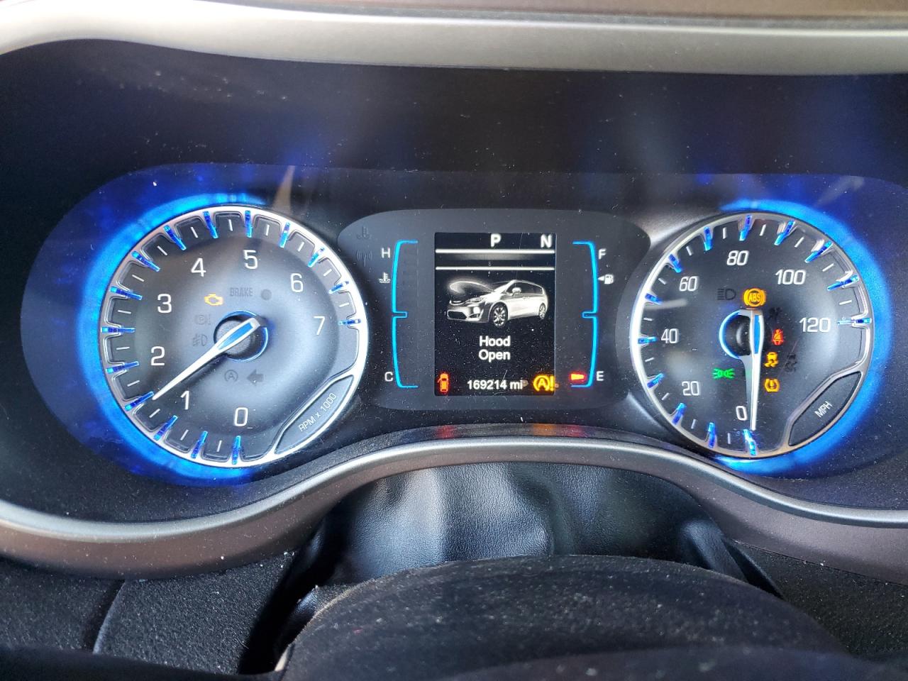 2017 Chrysler Pacifica Touring L VIN: 2C4RC1BG1HR702814 Lot: 72068535