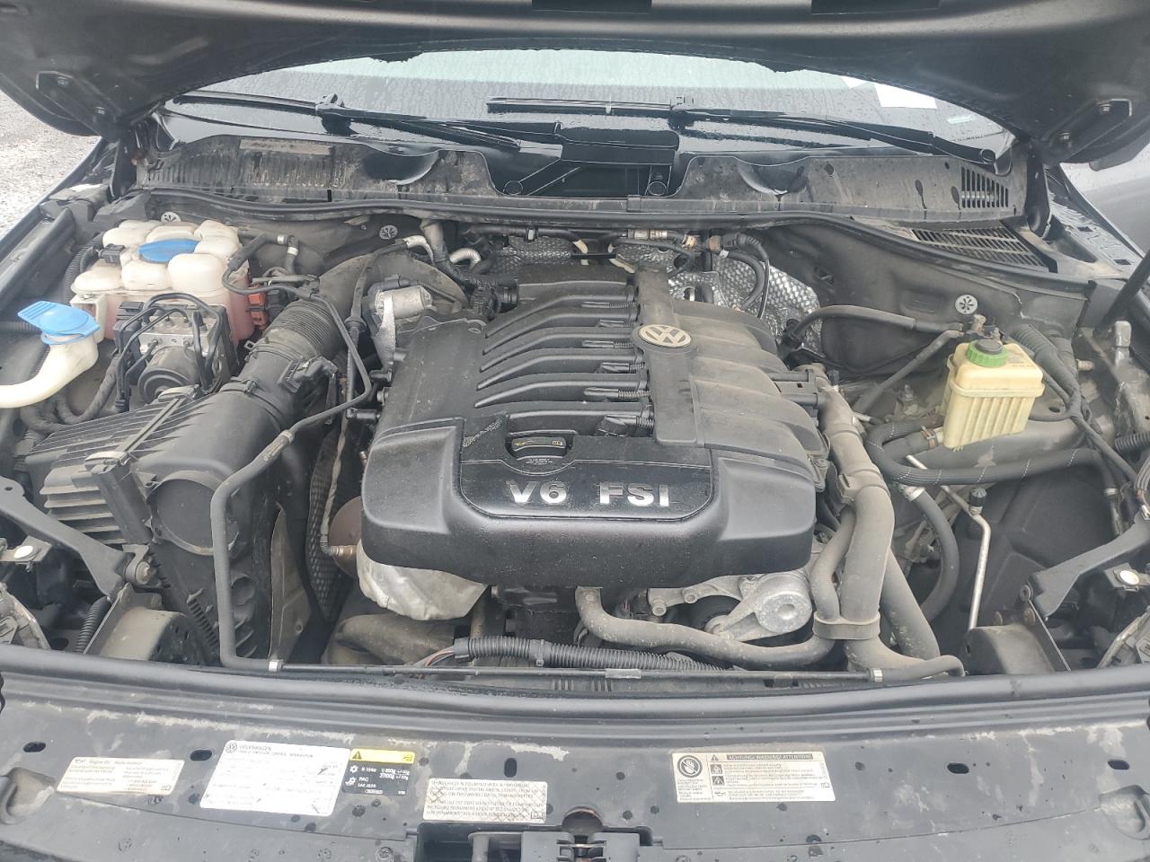 2014 Volkswagen Touareg V6 VIN: WVGEF9BPXED006404 Lot: 83981945