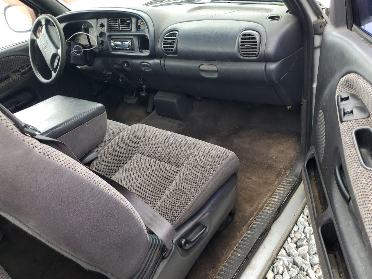 1999 Dodge Ram 2500 VIN: 3B7KC2365XG200163 Lot: 81327645