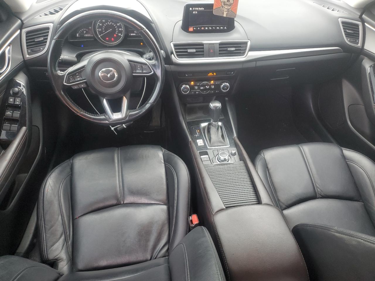 2018 Mazda 3 Touring VIN: 3MZBN1V3XJM160563 Lot: 83929595