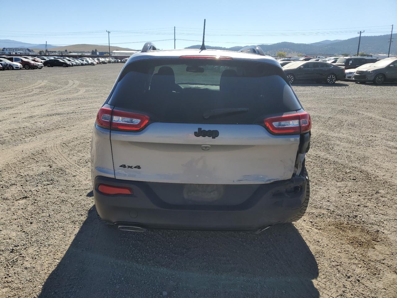 2018 Jeep Cherokee Latitude VIN: 1C4PJMCX5JD579167 Lot: 82162645