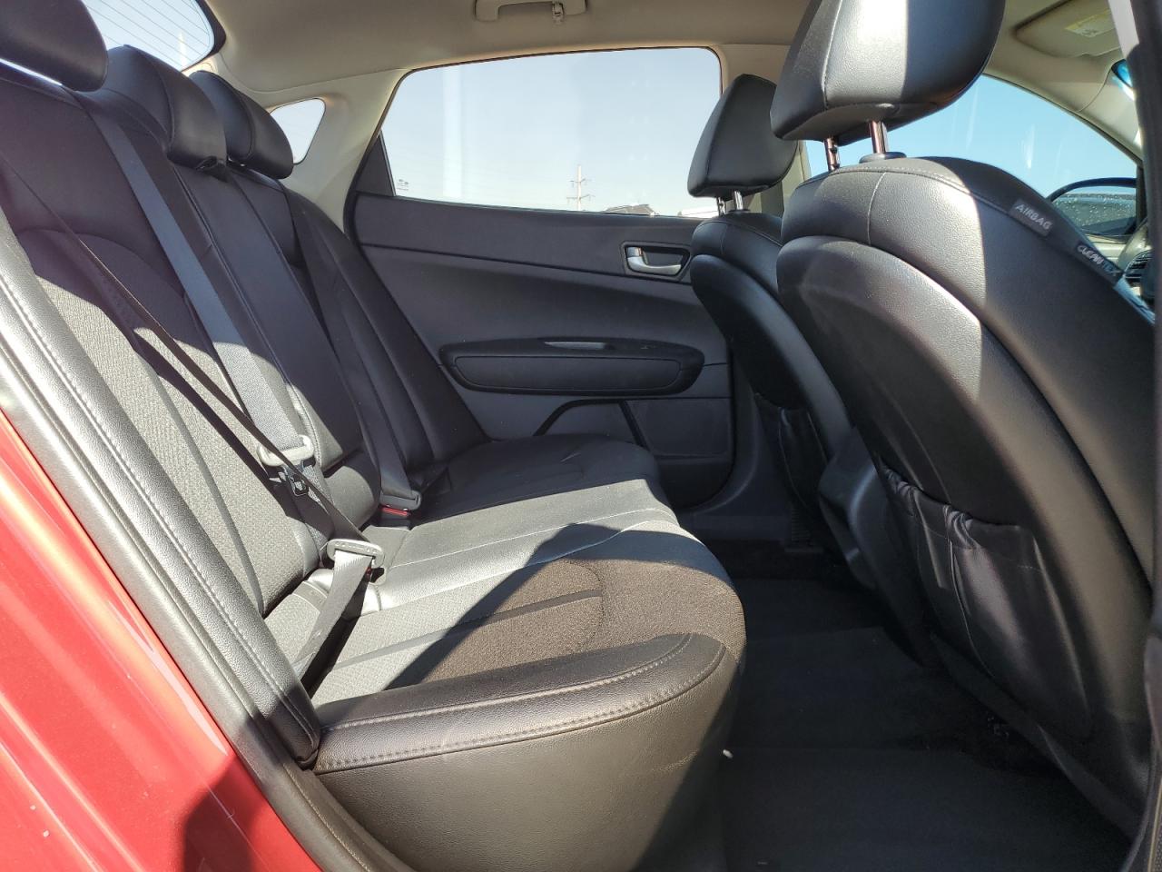 2018 Kia Optima Lx VIN: 5XXGT4L3XJG234875 Lot: 81554275