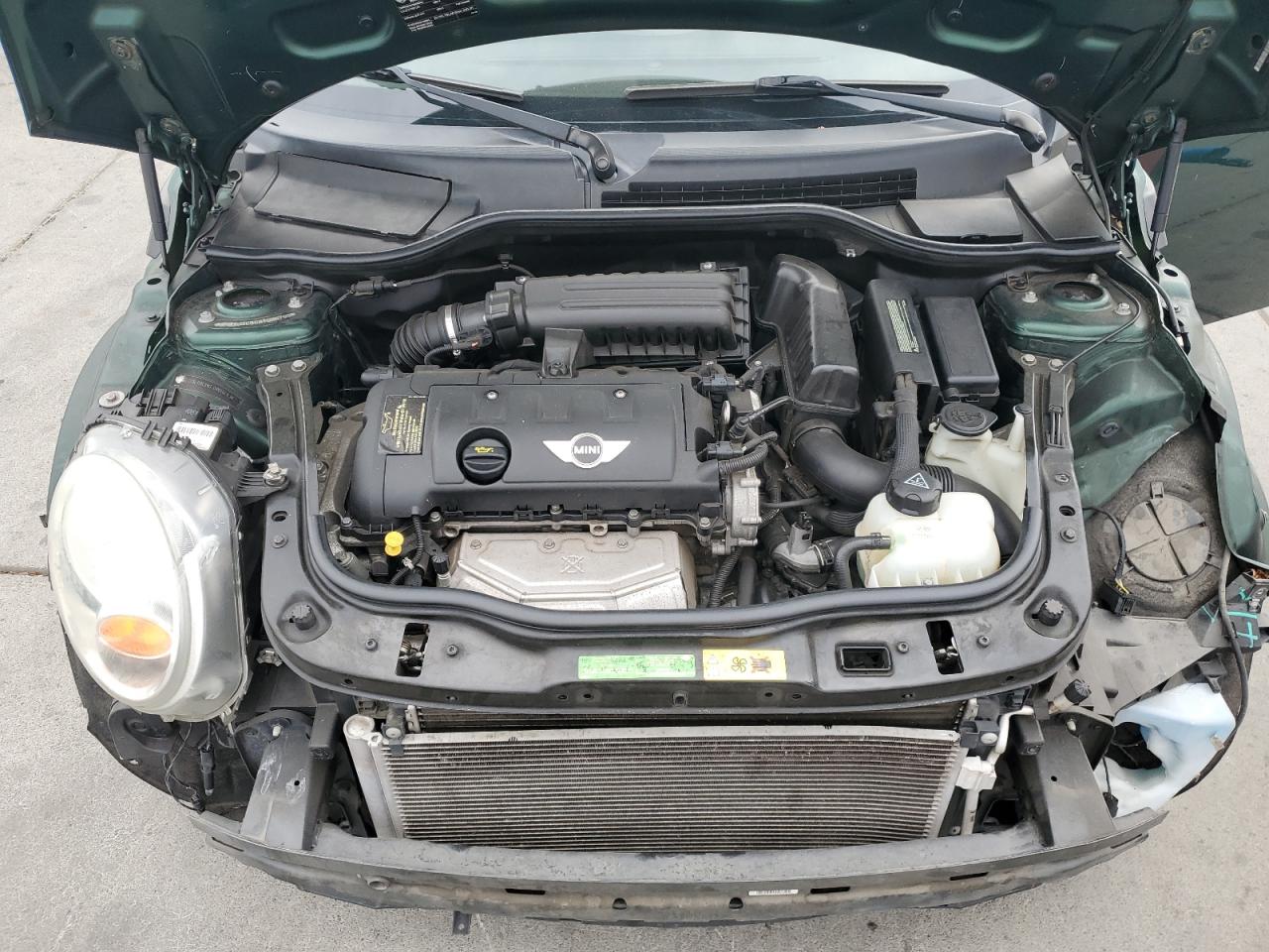 2011 Mini Cooper VIN: WMWSU3C56BT096799 Lot: 81541545