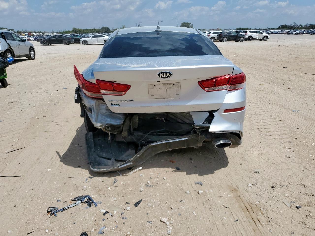 2020 Kia Optima Lx VIN: 5XXGT4L34LG425503 Lot: 71254195